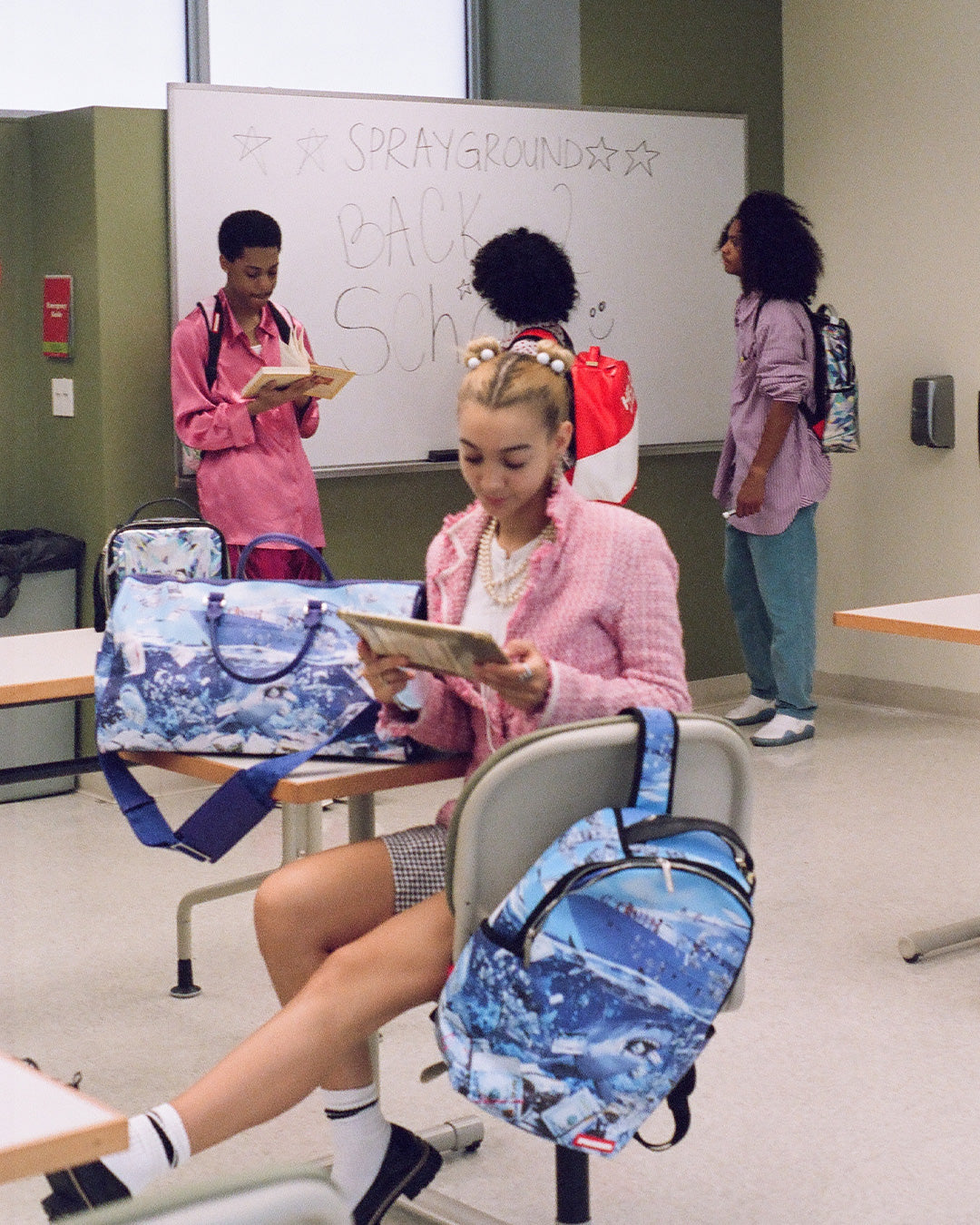 THE SHARK PARTY BACKPACK (DLXV)