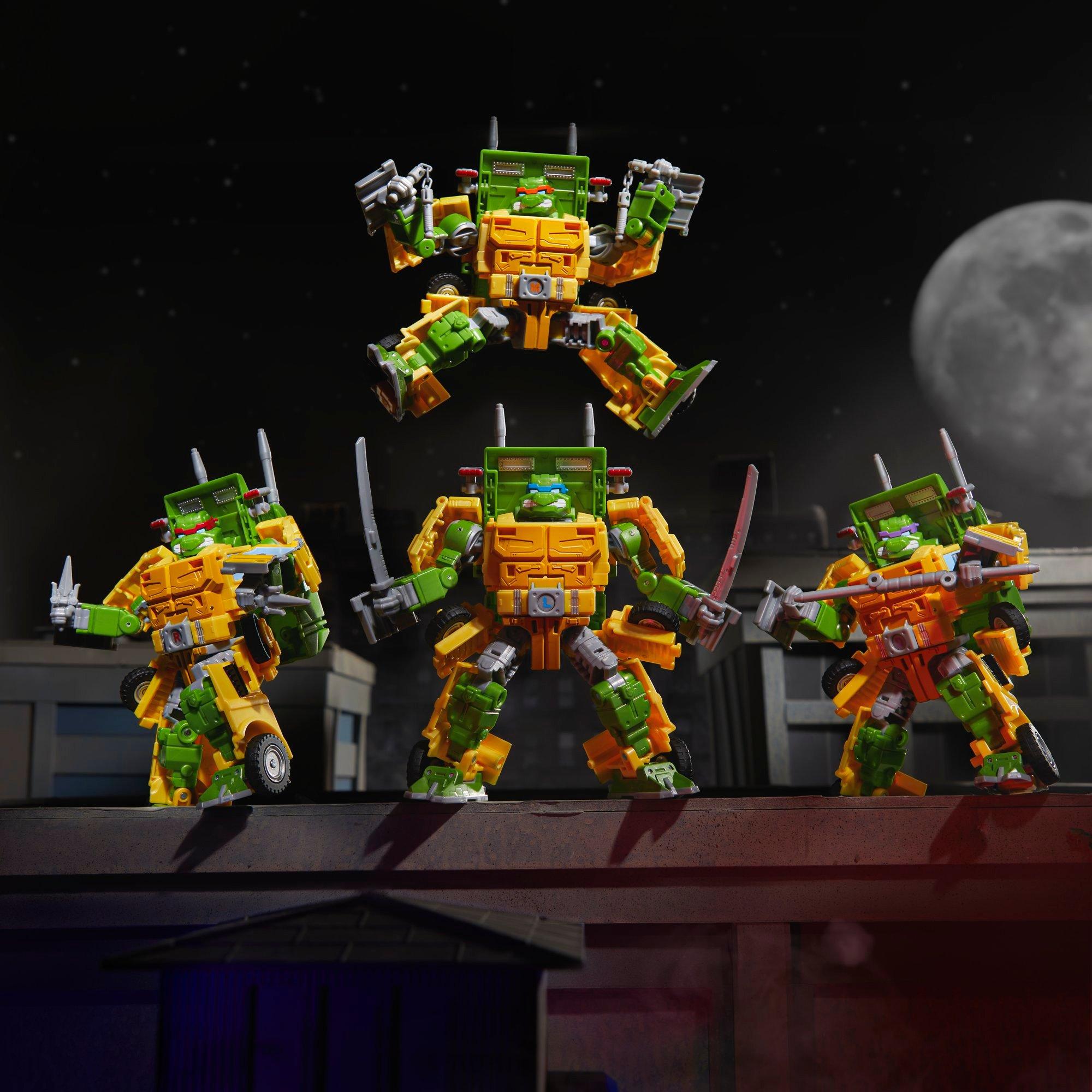 Transformers Collaborative Teenage Mutant Ninja Turtles x Transformers Party Wallop Figure