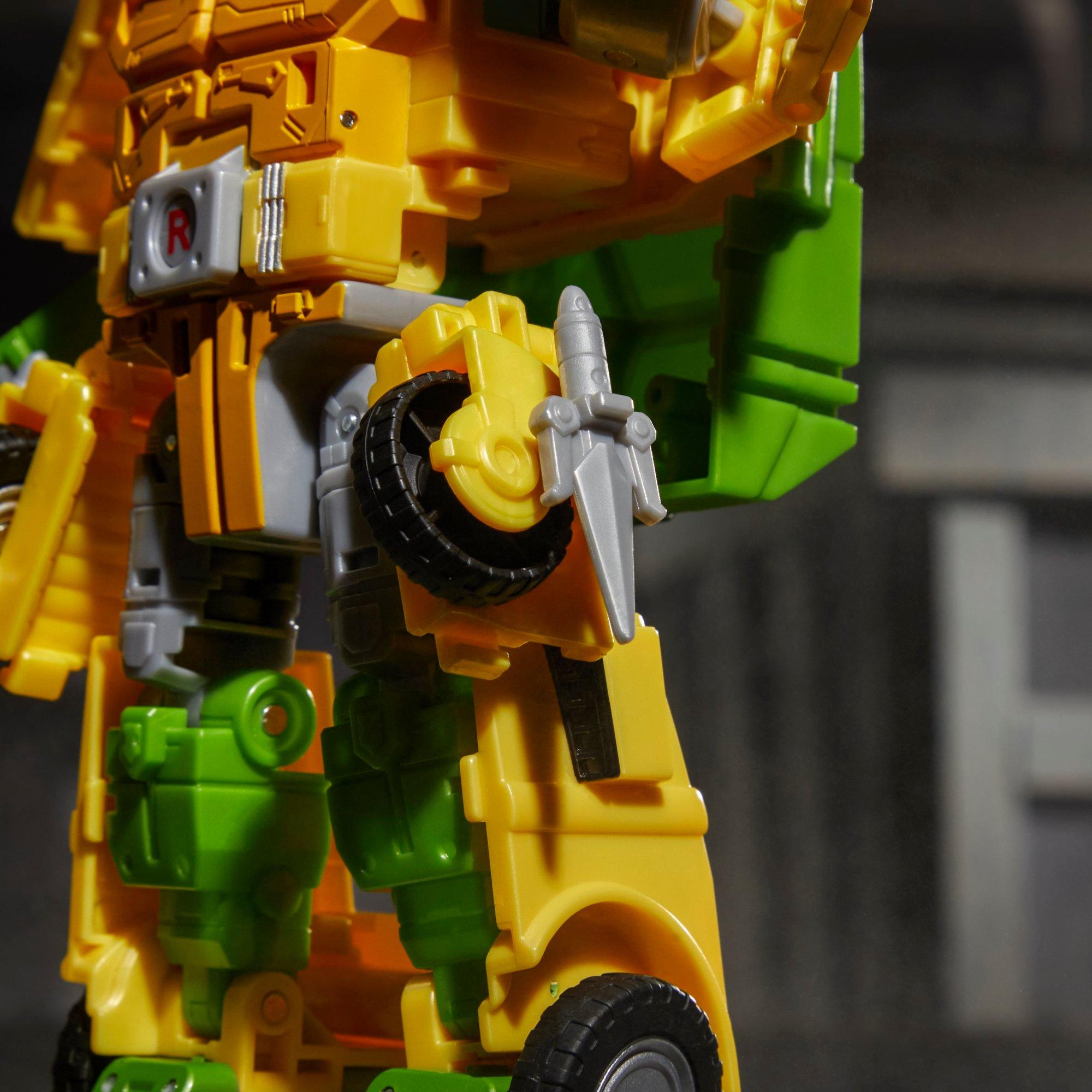Transformers Collaborative Teenage Mutant Ninja Turtles x Transformers Party Wallop Figure